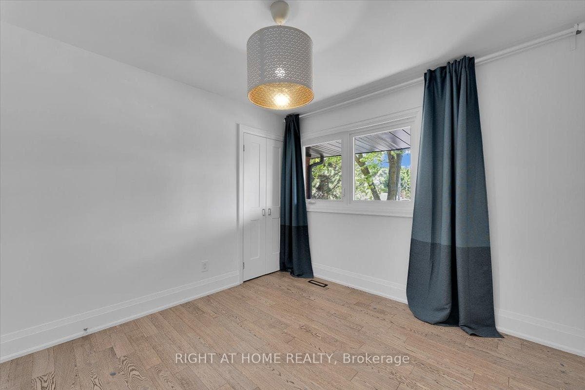 1108 Kipling Avenue photo 21