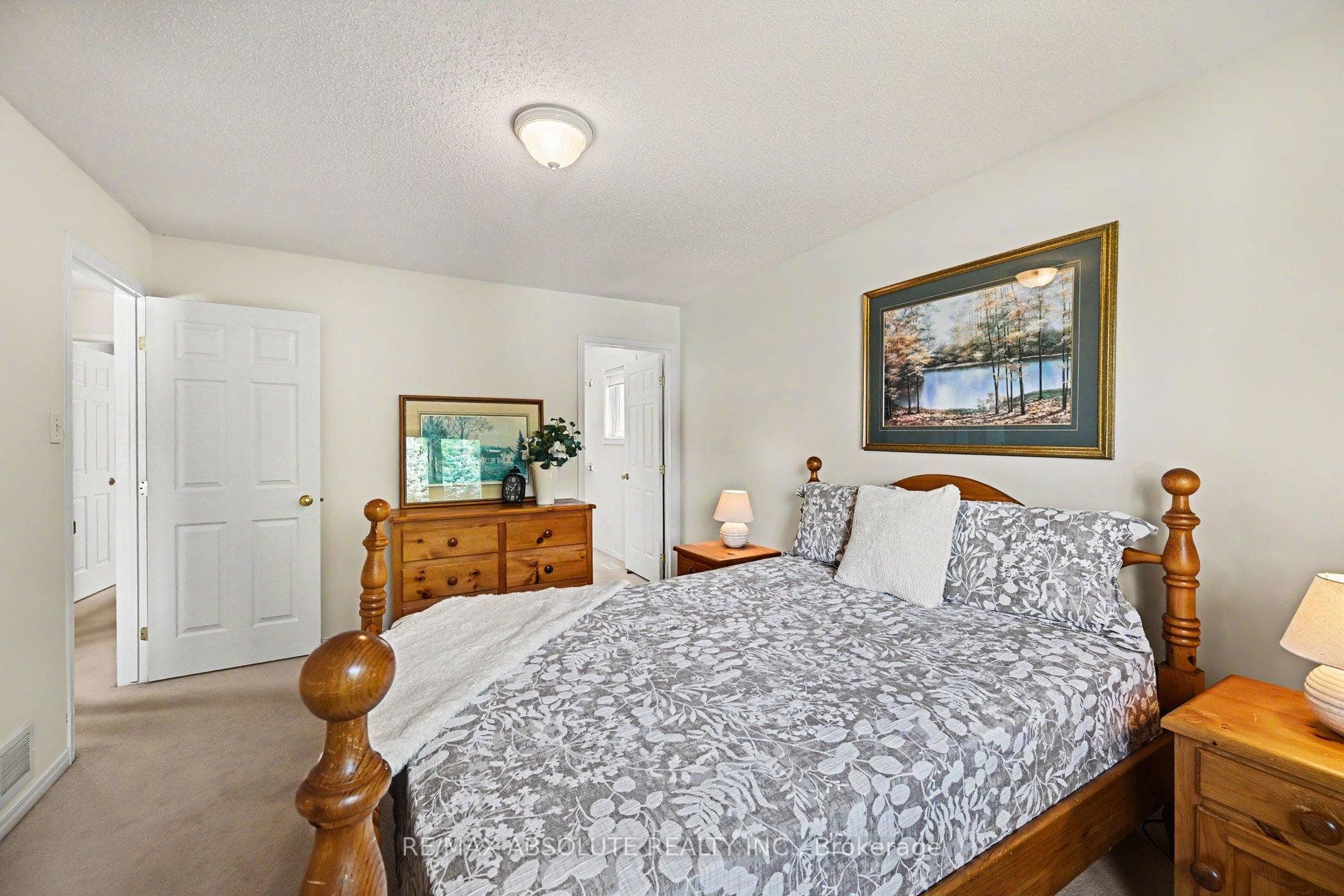1 River Ridge Crescent photo 30