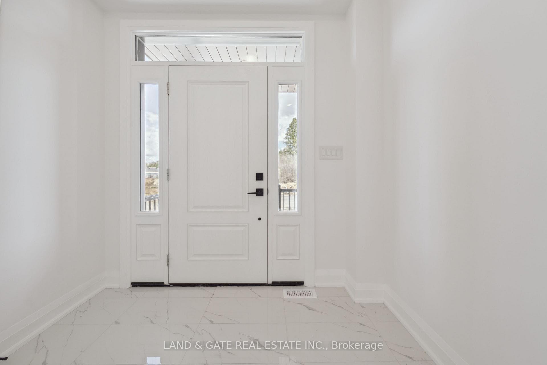 1001 Queensdale Avenue photo 3