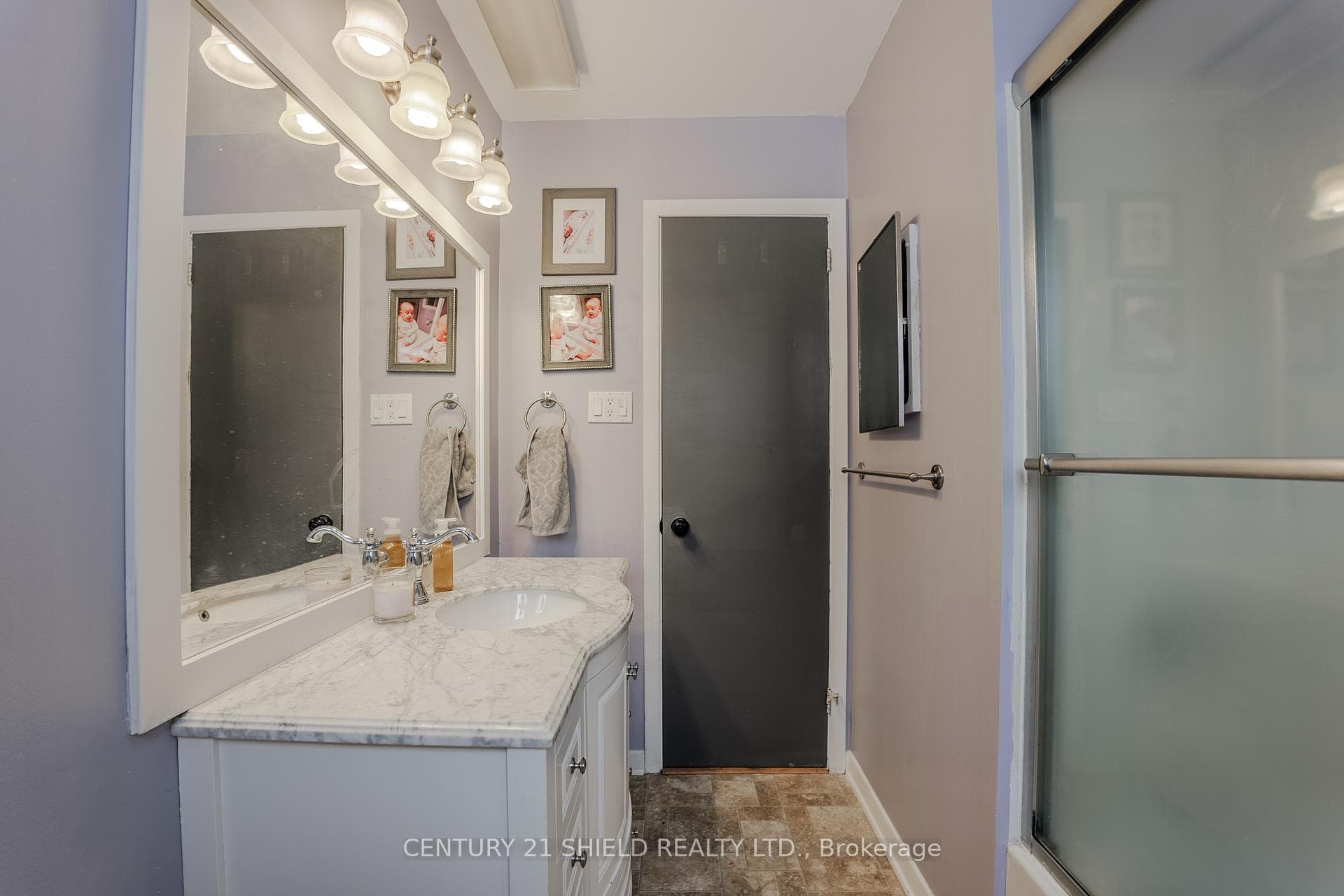 304 Wallrich Avenue photo 15