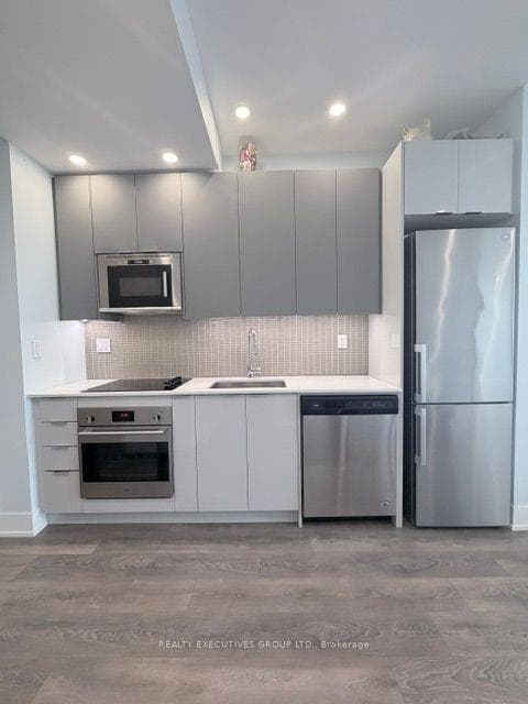 2916 Highway 7 Road Unit 1706 photo 3