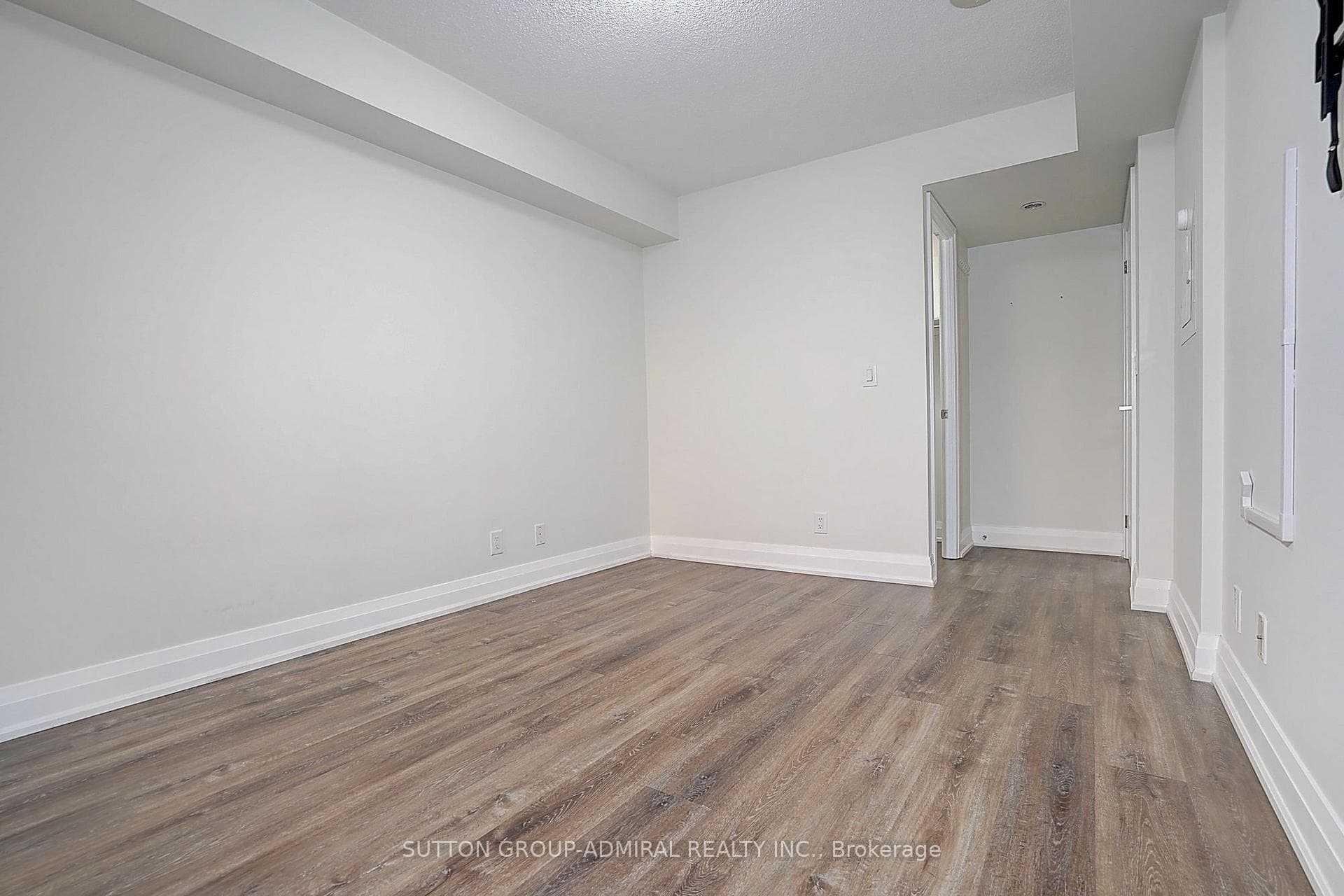 1060 Sheppard Avenue Unit 1408 photo 23