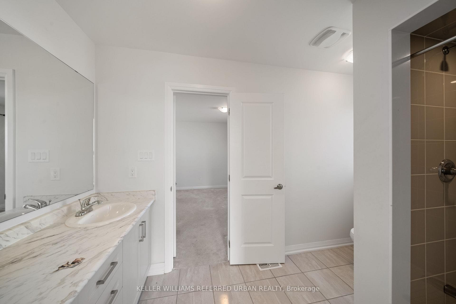 1466 Stovell Crescent Unit Main & Upper photo 29