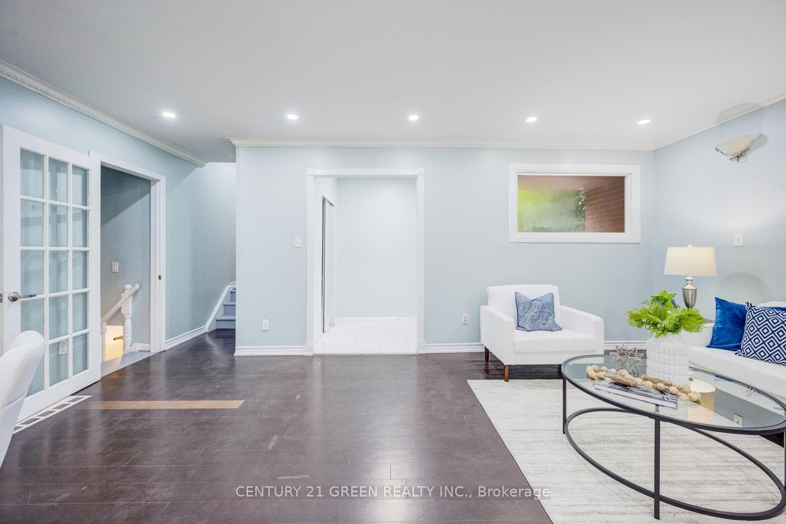11 Burgby Avenue photo 5