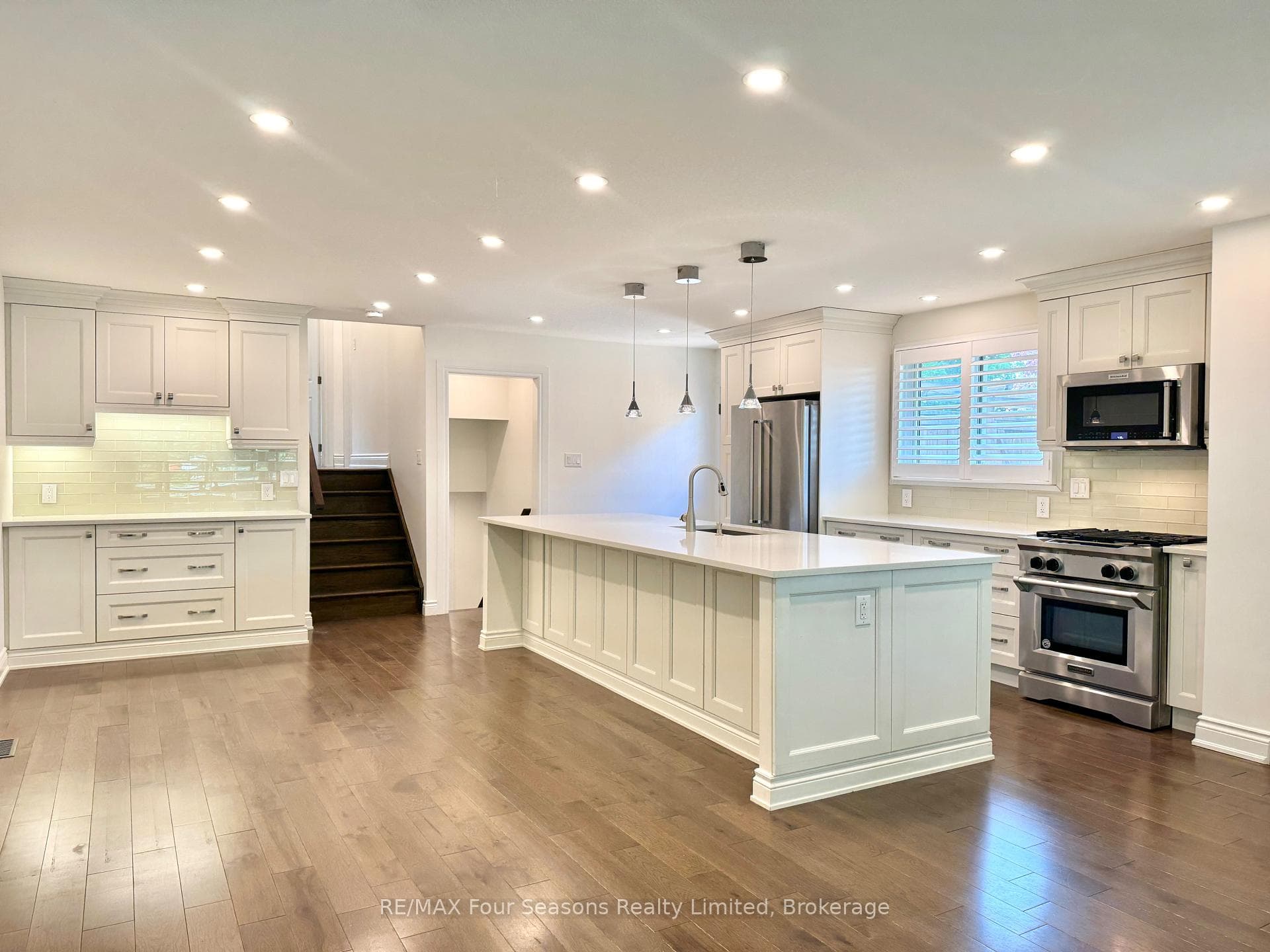51 Carlyle Place photo 1