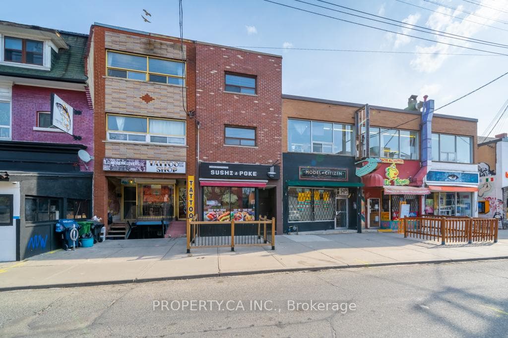 281 Augusta Avenue Unit 2-3 photo 1