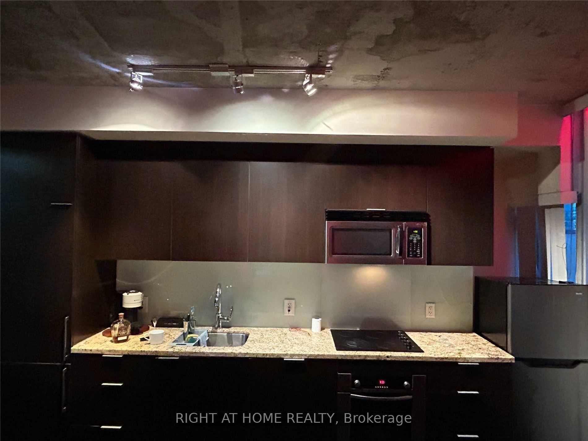 478 King Street Unit 1008 photo 5