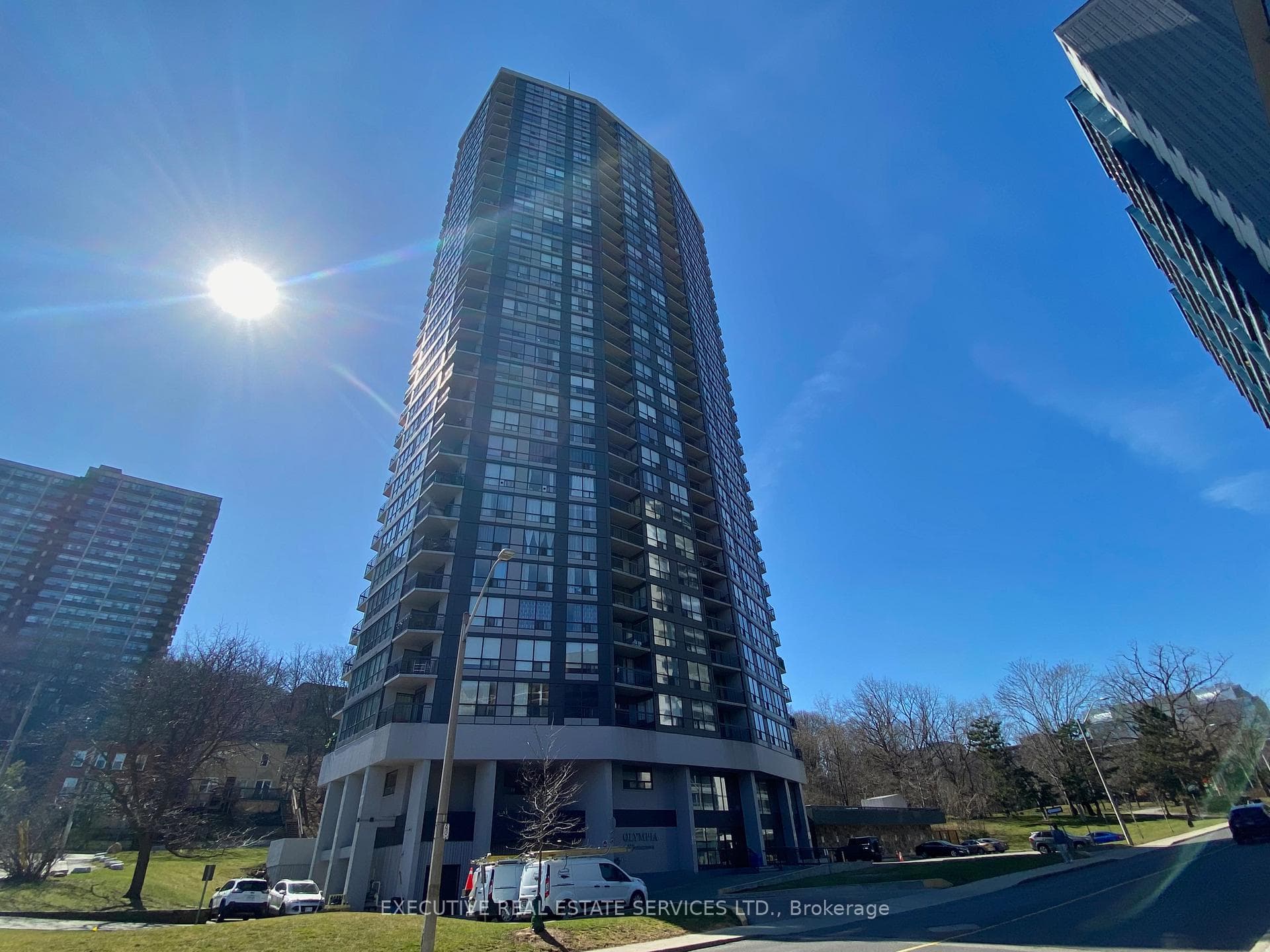 150 Charlton Avenue Unit 1403 photo 33
