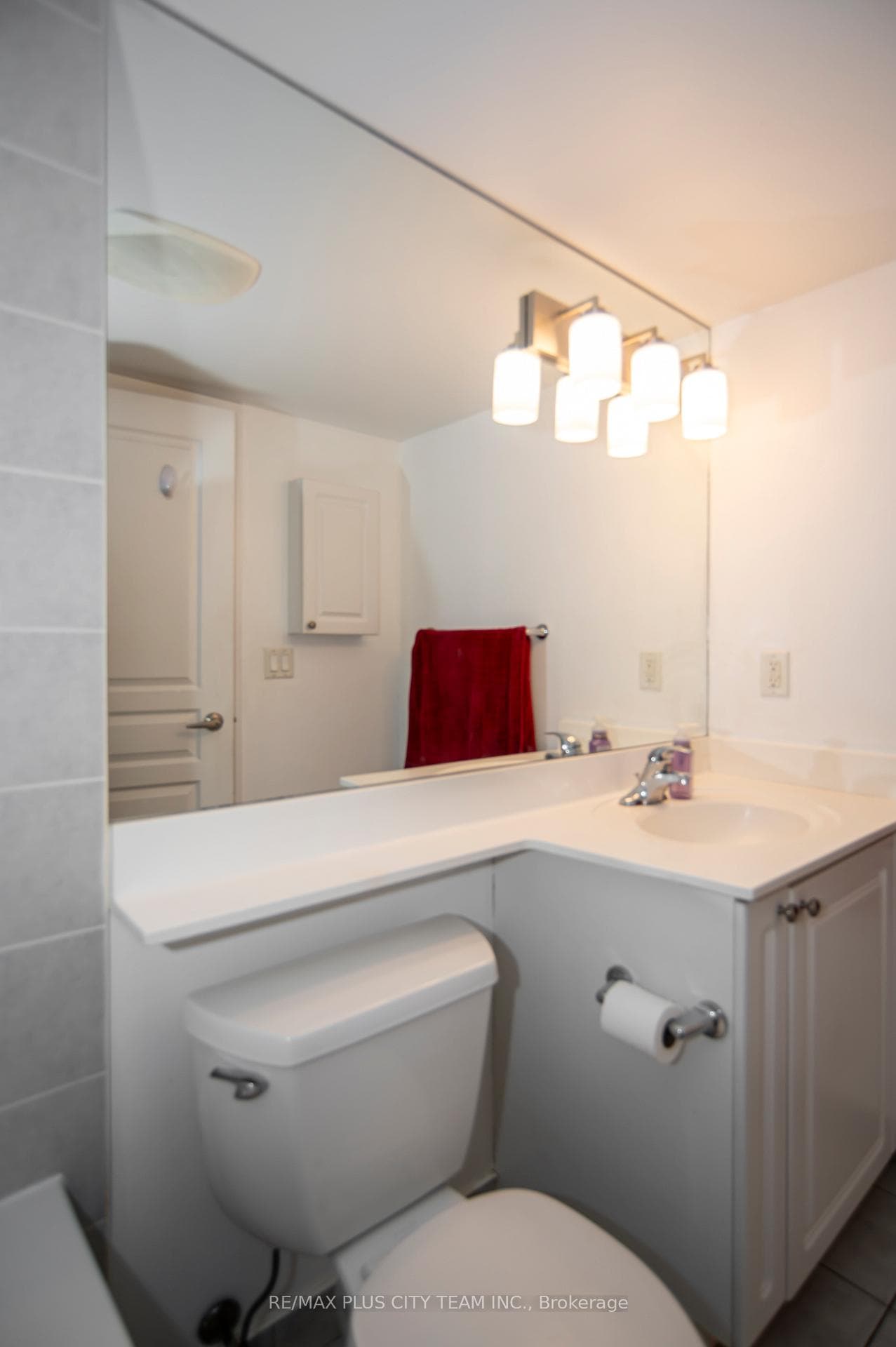 18 Yonge Street Unit 1002 photo 13
