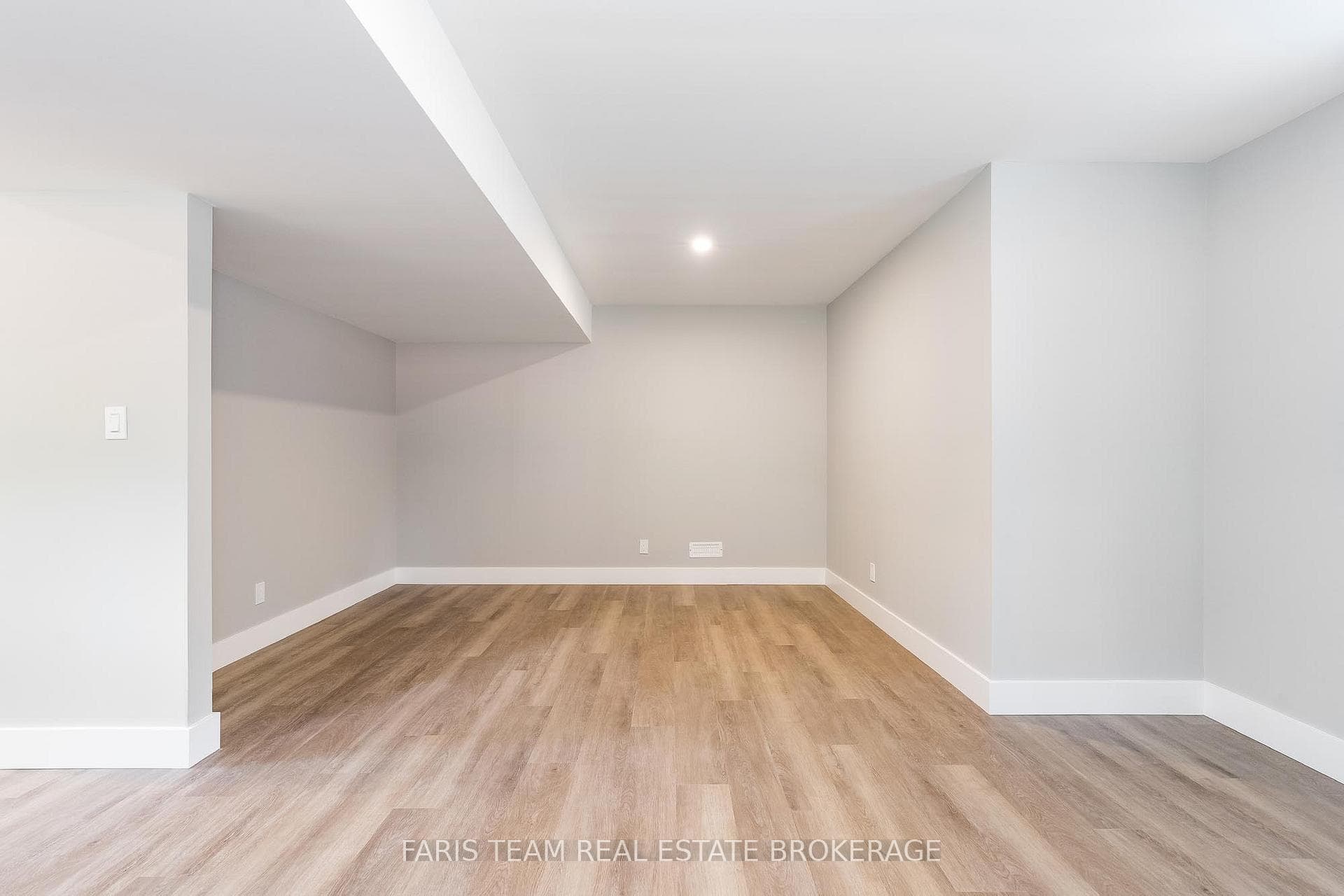 16 Tall Pines Drive photo 28