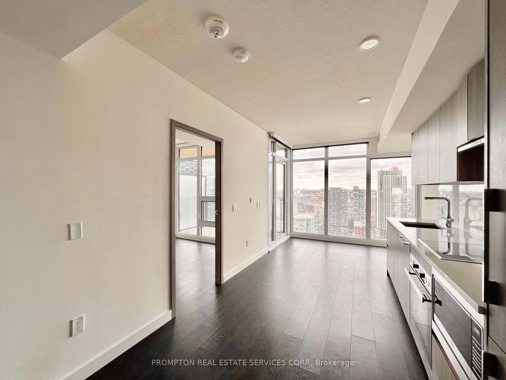 1 Concord Cityplace Way Unit 4501 photo 4