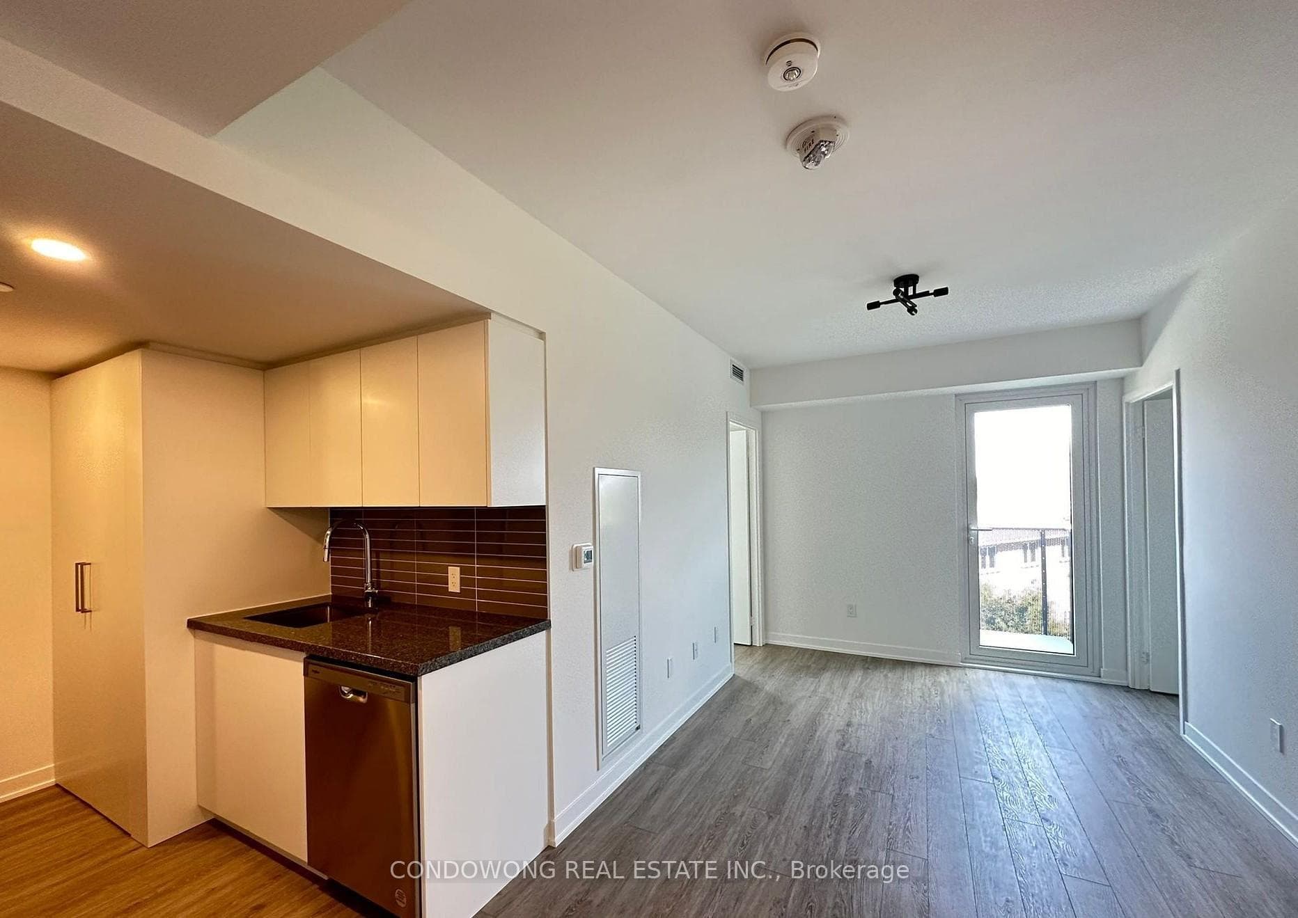 500 Wilson Avenue Unit 417 photo 2