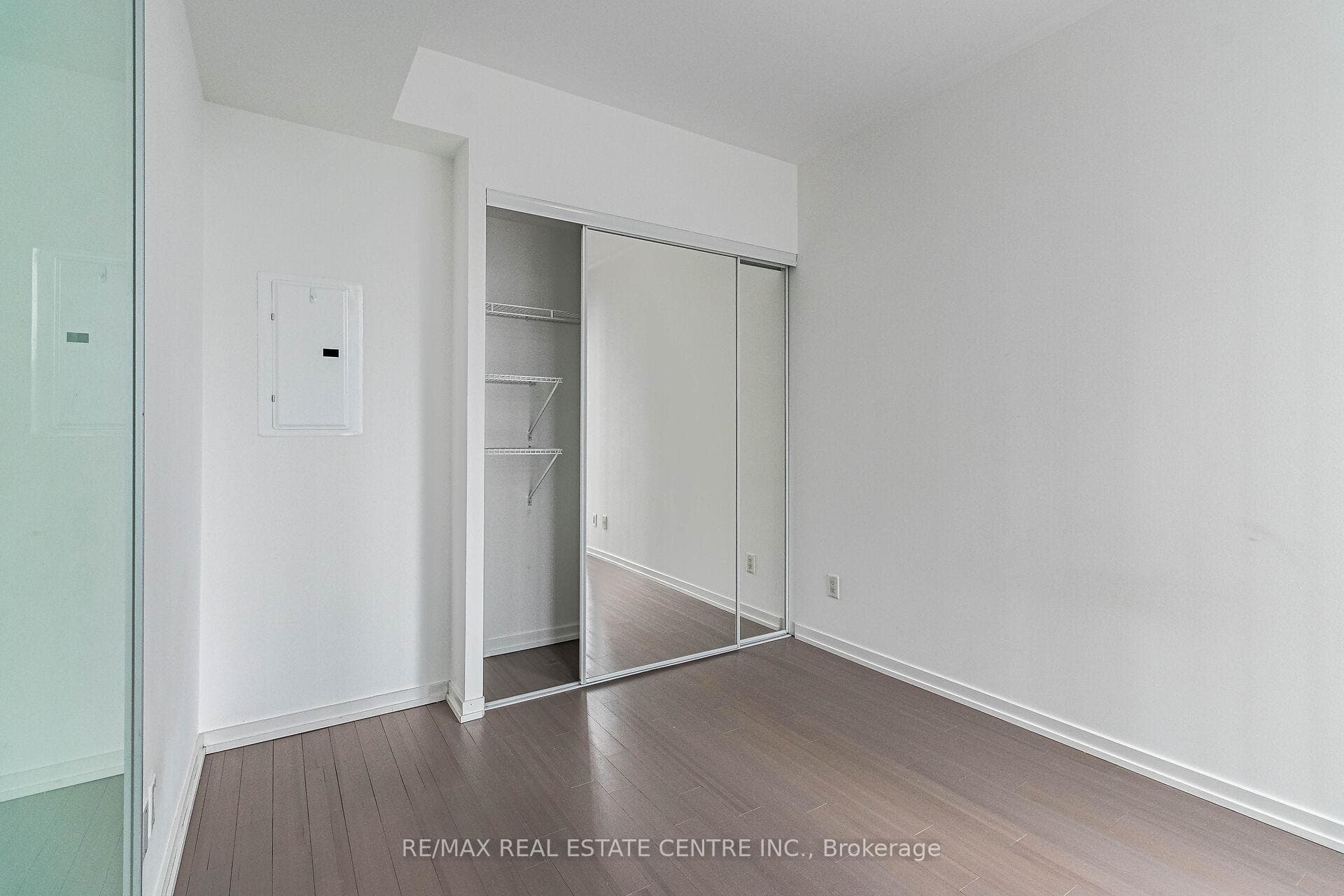 101 Peter Street Unit 1206 photo 5