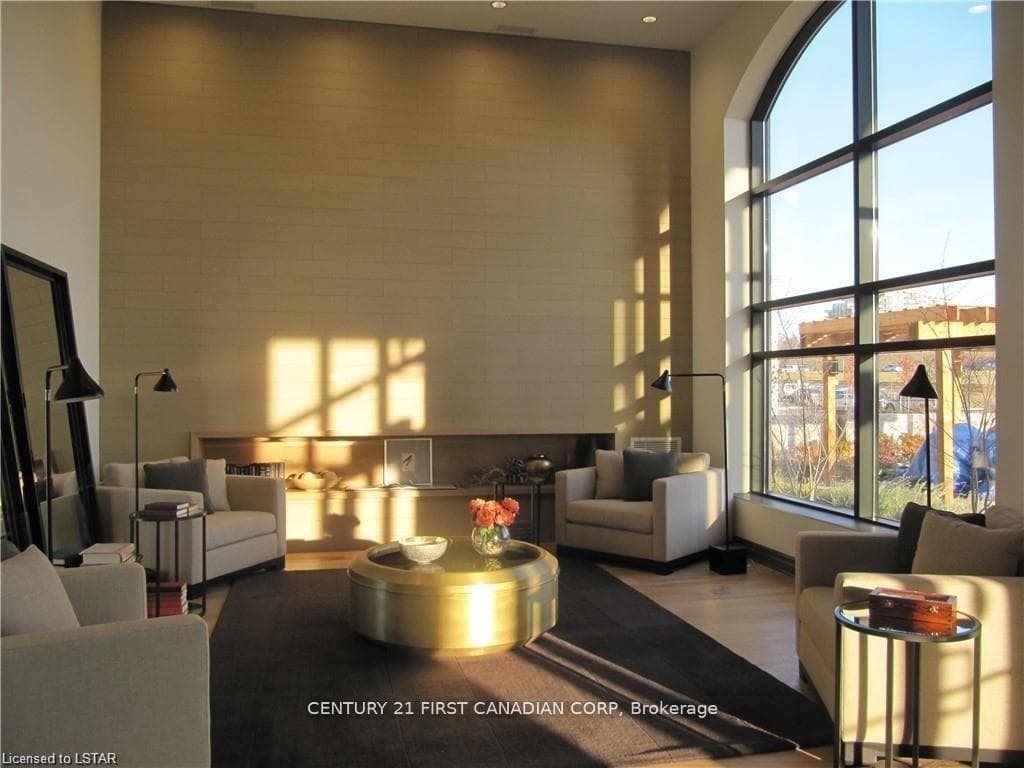 260 VILLAGEWALK Boulevard Unit 608 photo 6