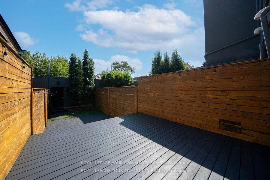 257 Roxton Road photo 33