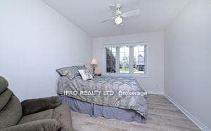 937 Greenwood Crescent photo 18