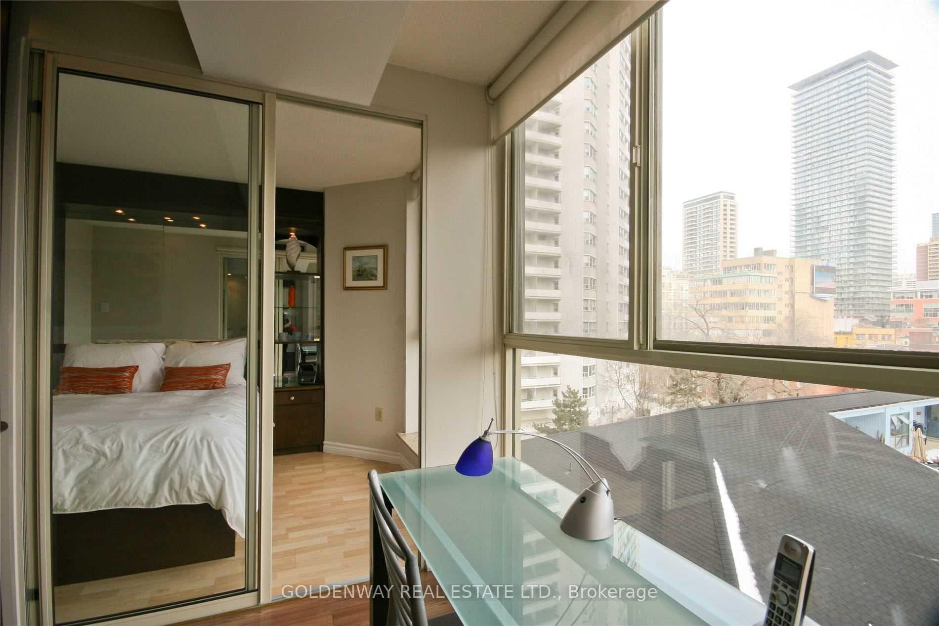 1055 Bay Street Unit 604 photo 7