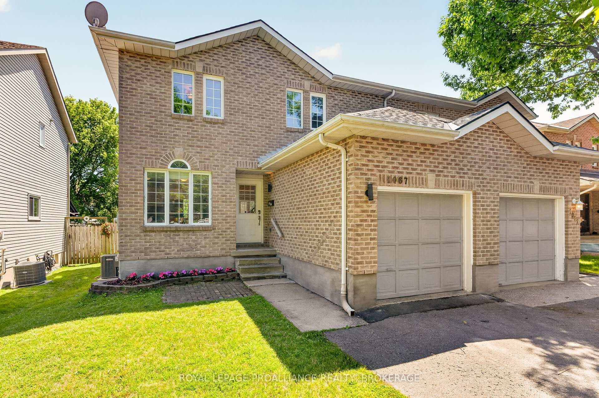 1067 Acadia Drive photo 1