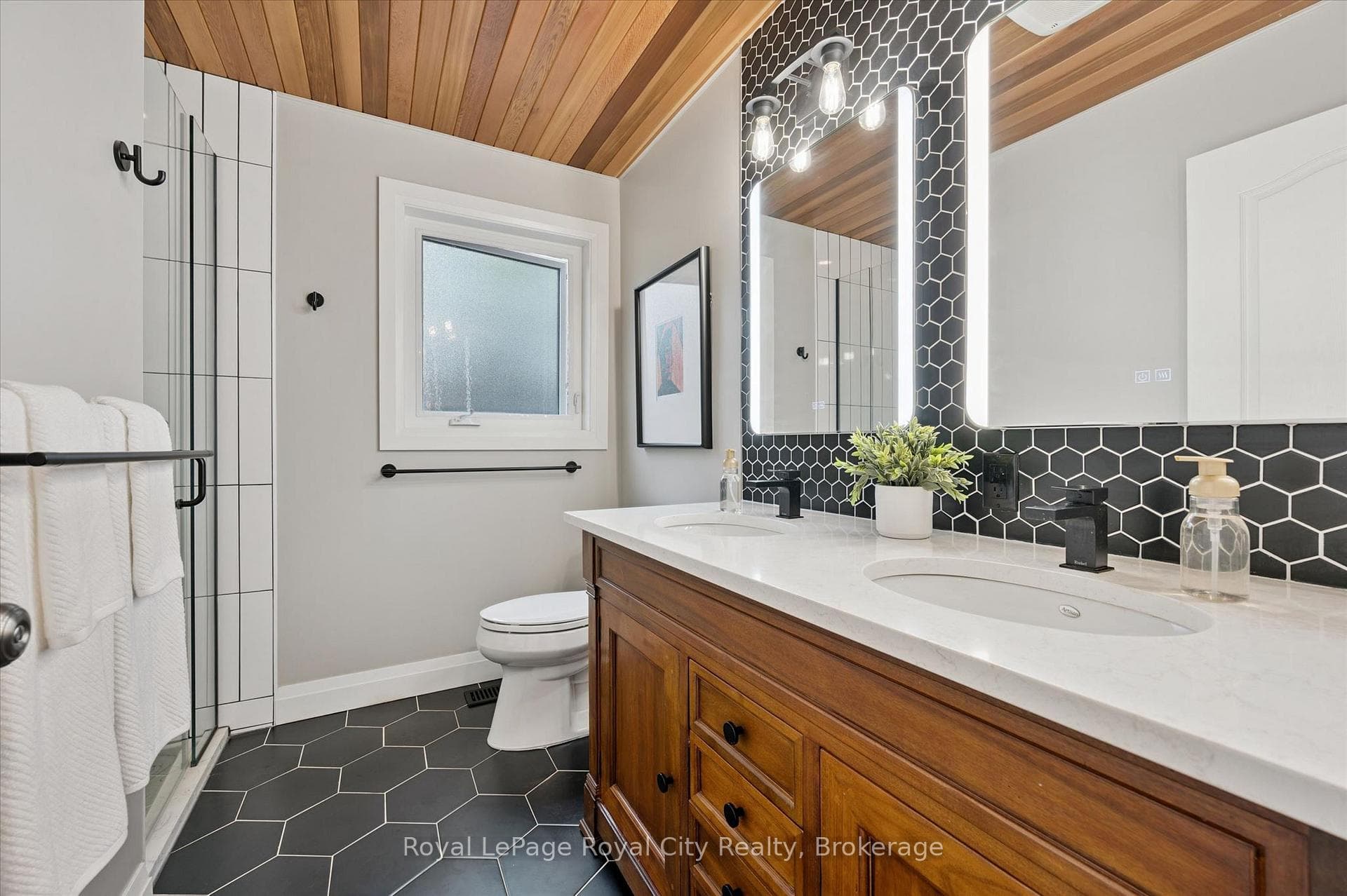 147 Downey Road photo 24