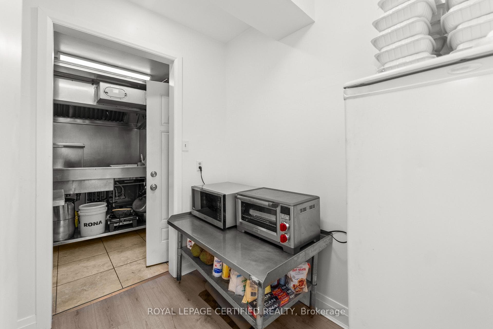 25 Eby Street photo 12
