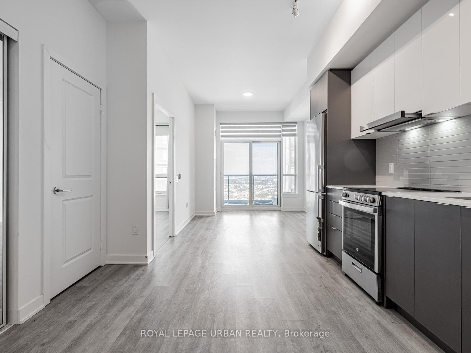 30 Upper Mall Way Unit 2509 photo 9