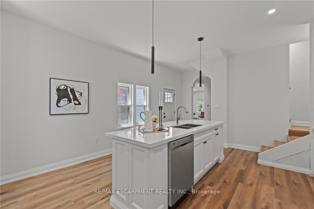 192 VICTORIA Avenue photo 12