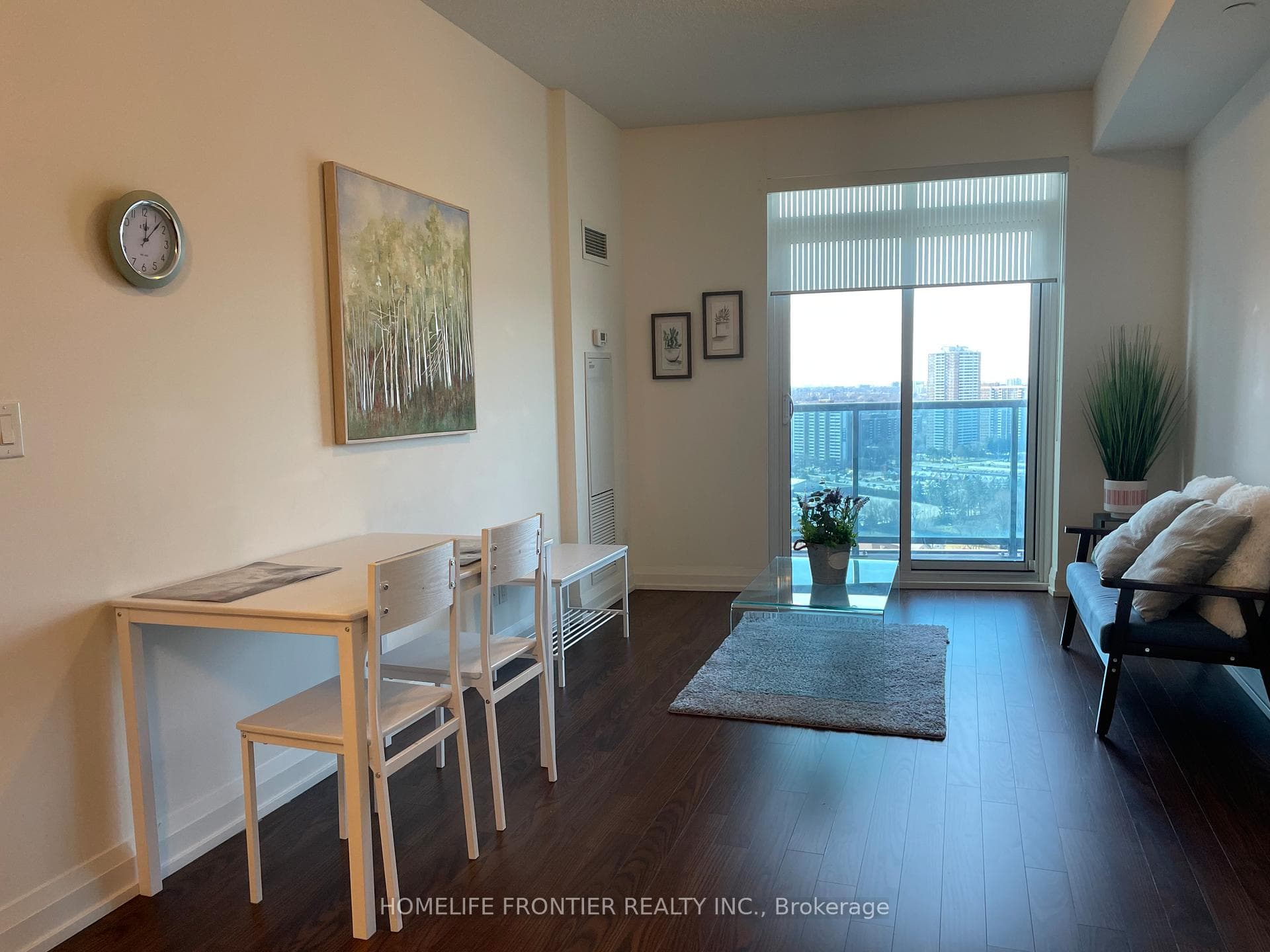 7171 Yonge Street Unit 2212 photo 2