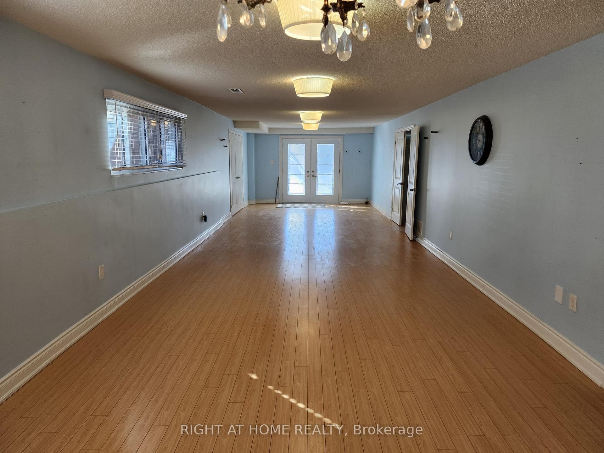 13290 Keele Street photo 7