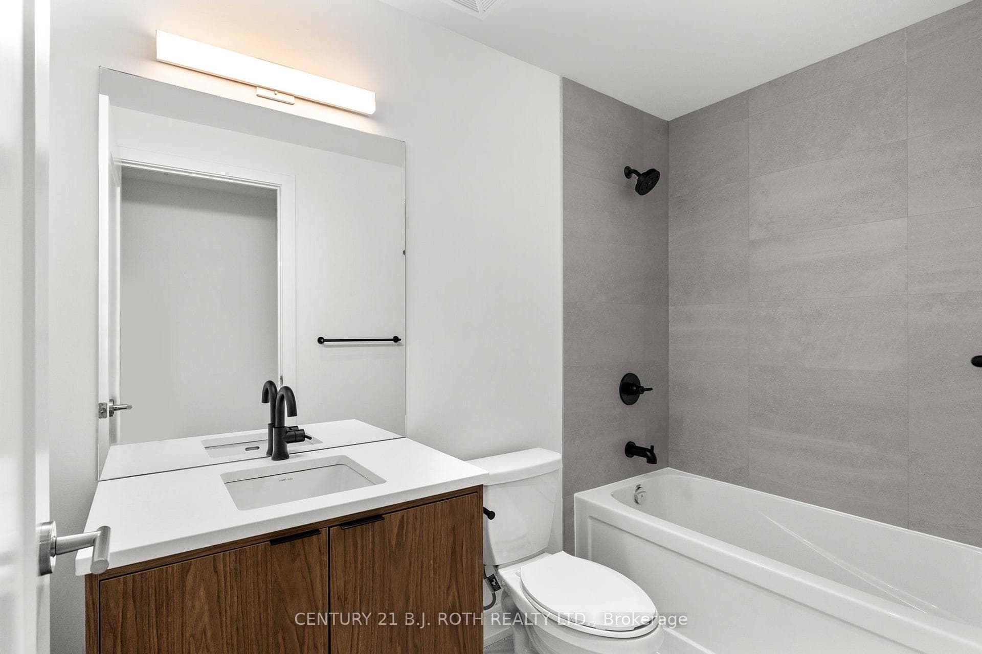 185 dunlop Street Unit 715 photo 7