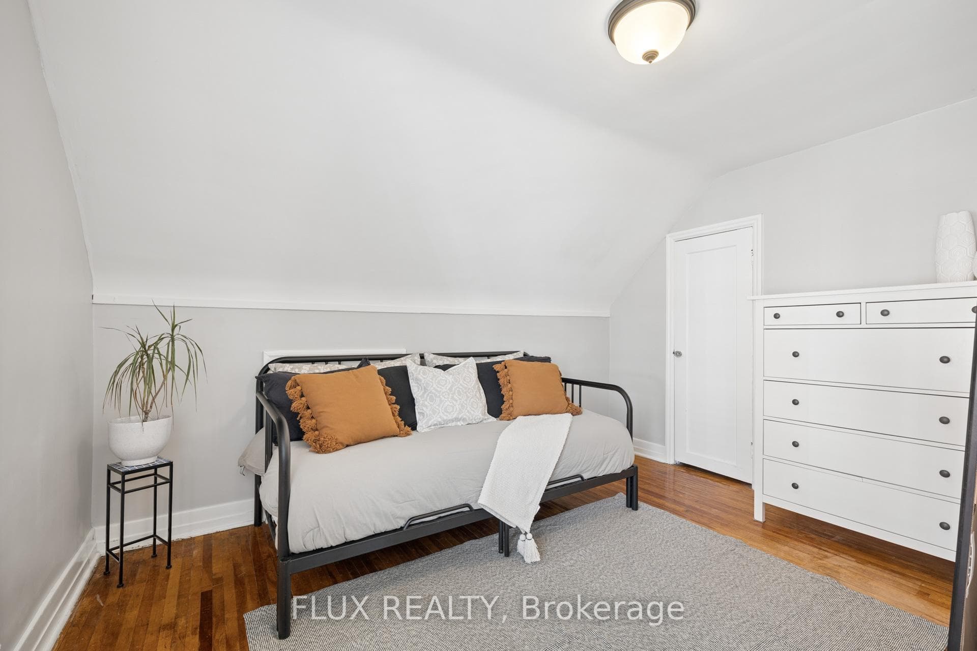 17 Barclay Avenue photo 21