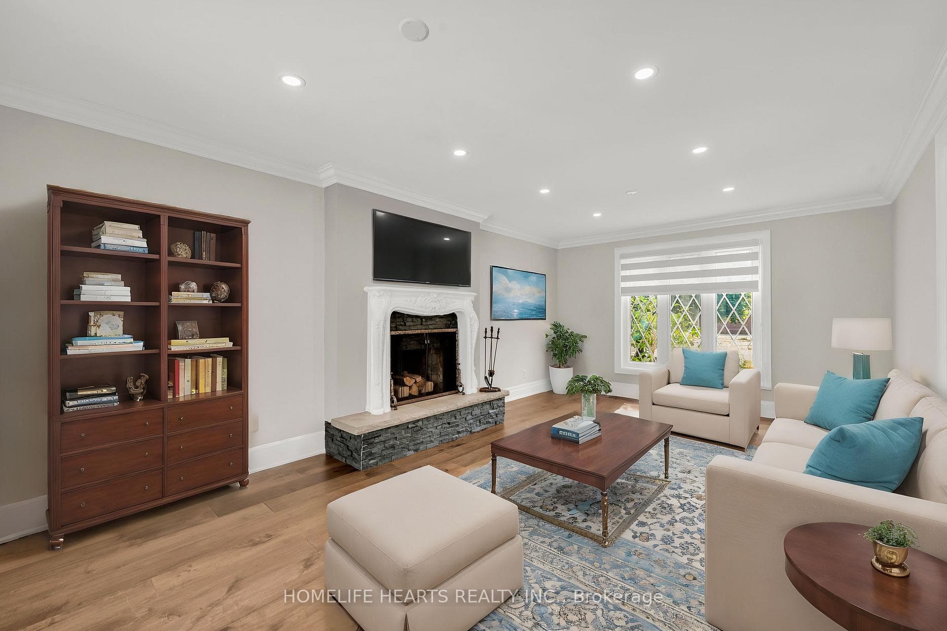 1395 Grosvenor Street photo 11