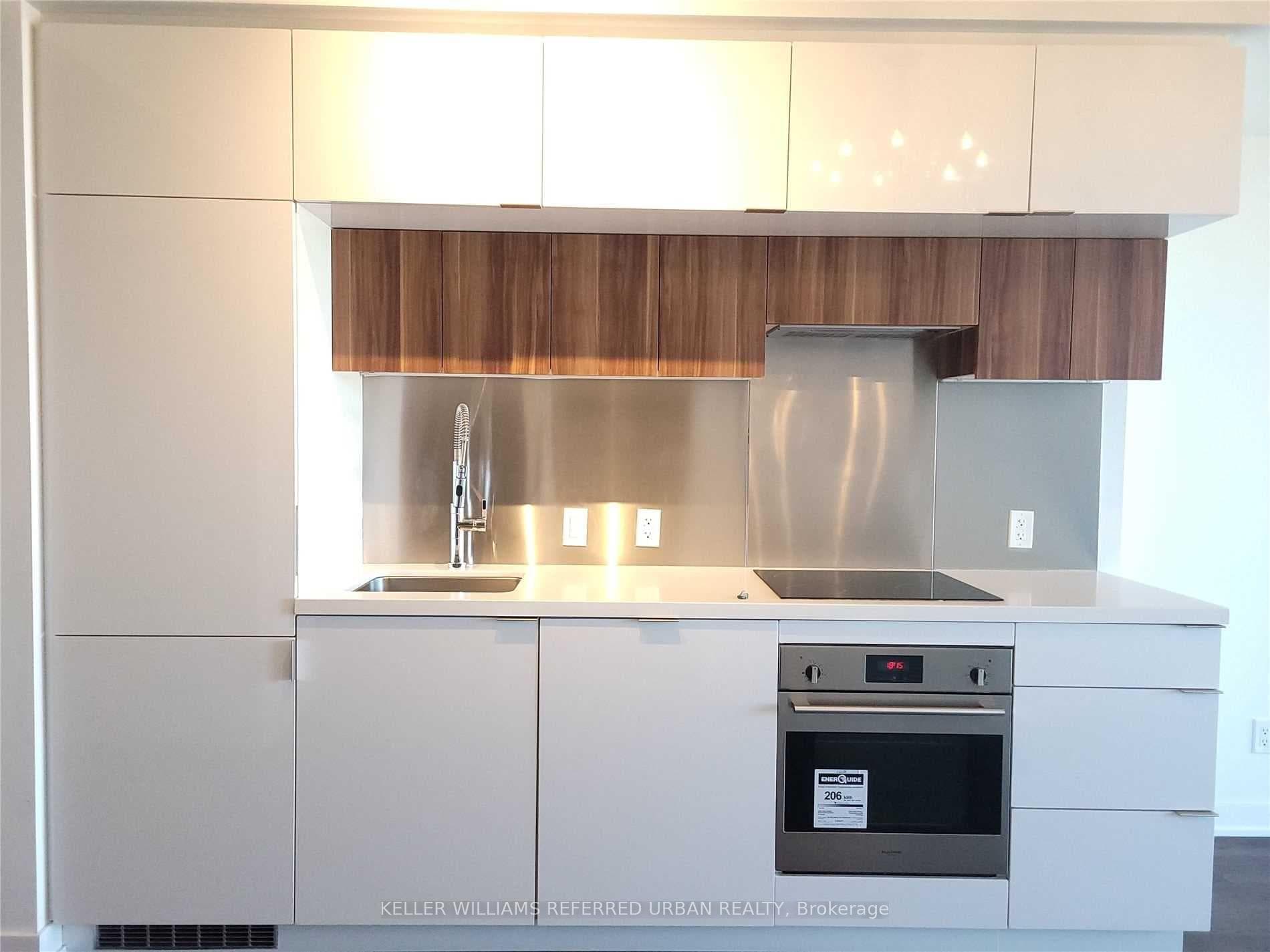 185 Roehampton Avenue Unit 2408 photo 12