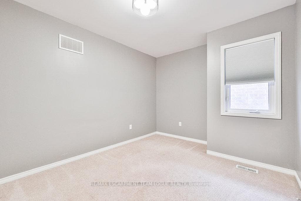 3285 Steeplechase Drive photo 32
