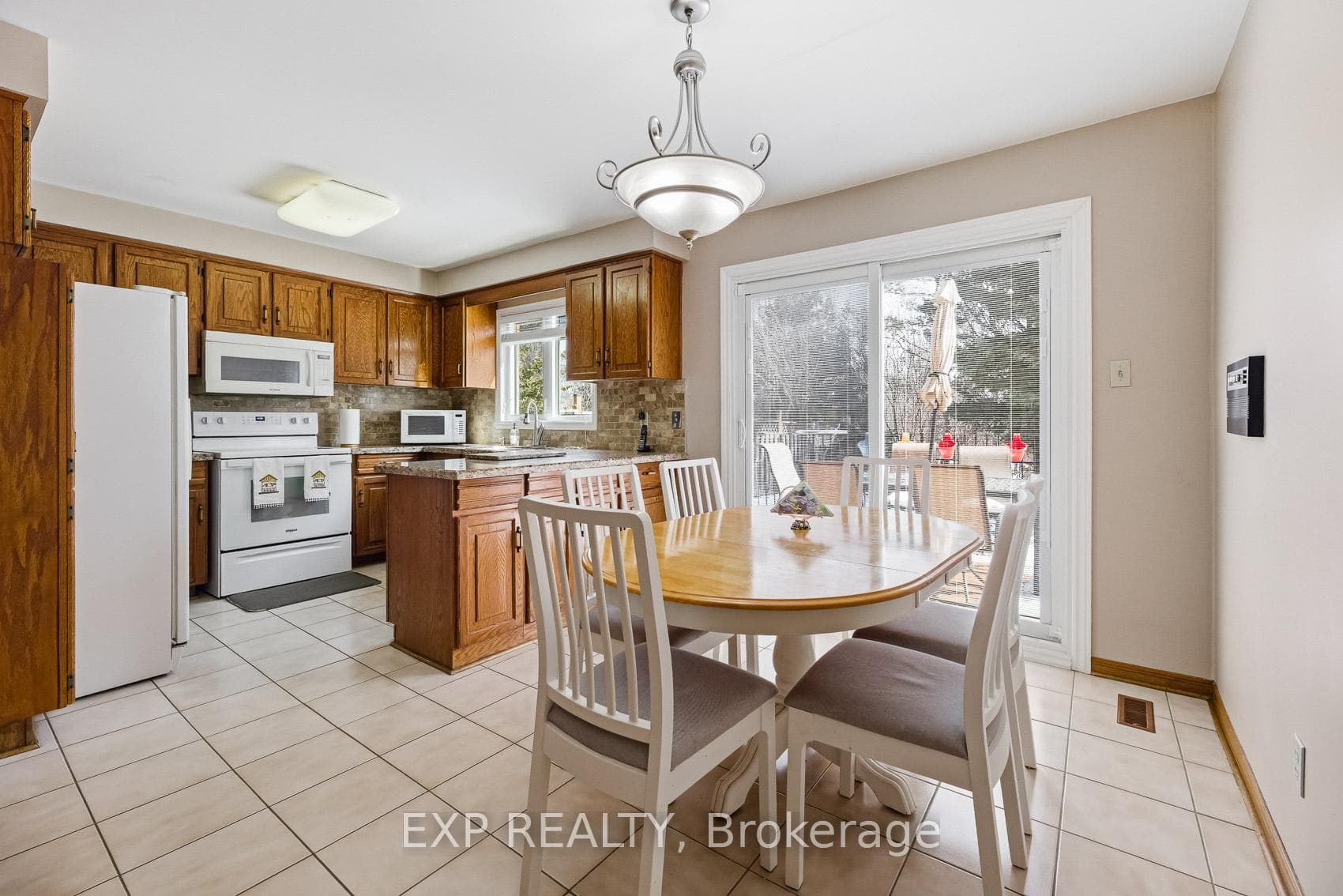 81 Southgate Crescent photo 8