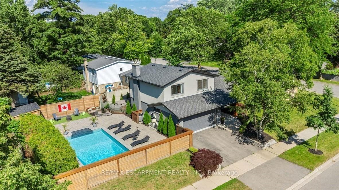 134 Fairwood Place photo 3