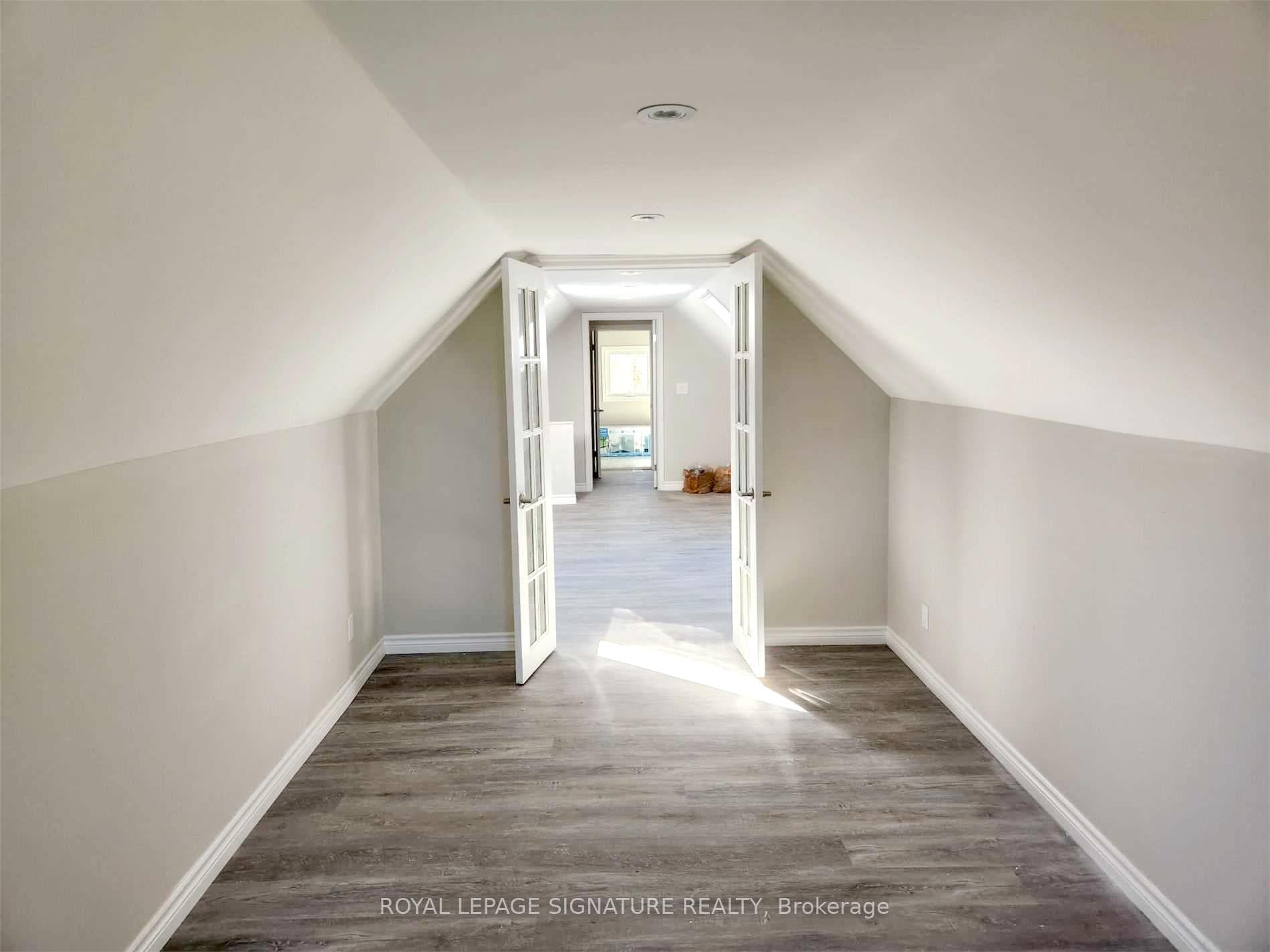 5749 Lakeshore Road Unit 2 photo 7