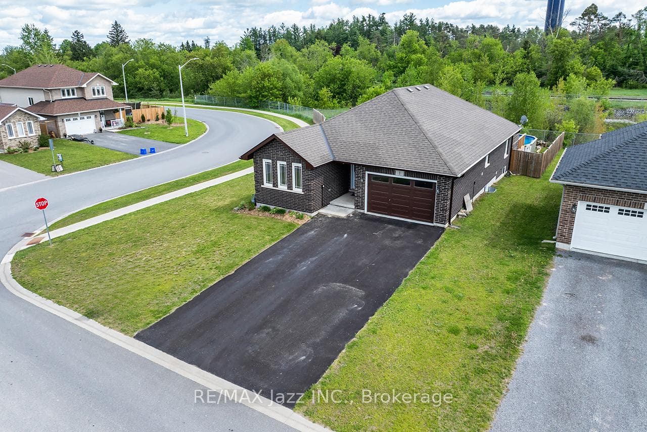 1 MILLPOND Lane photo 2