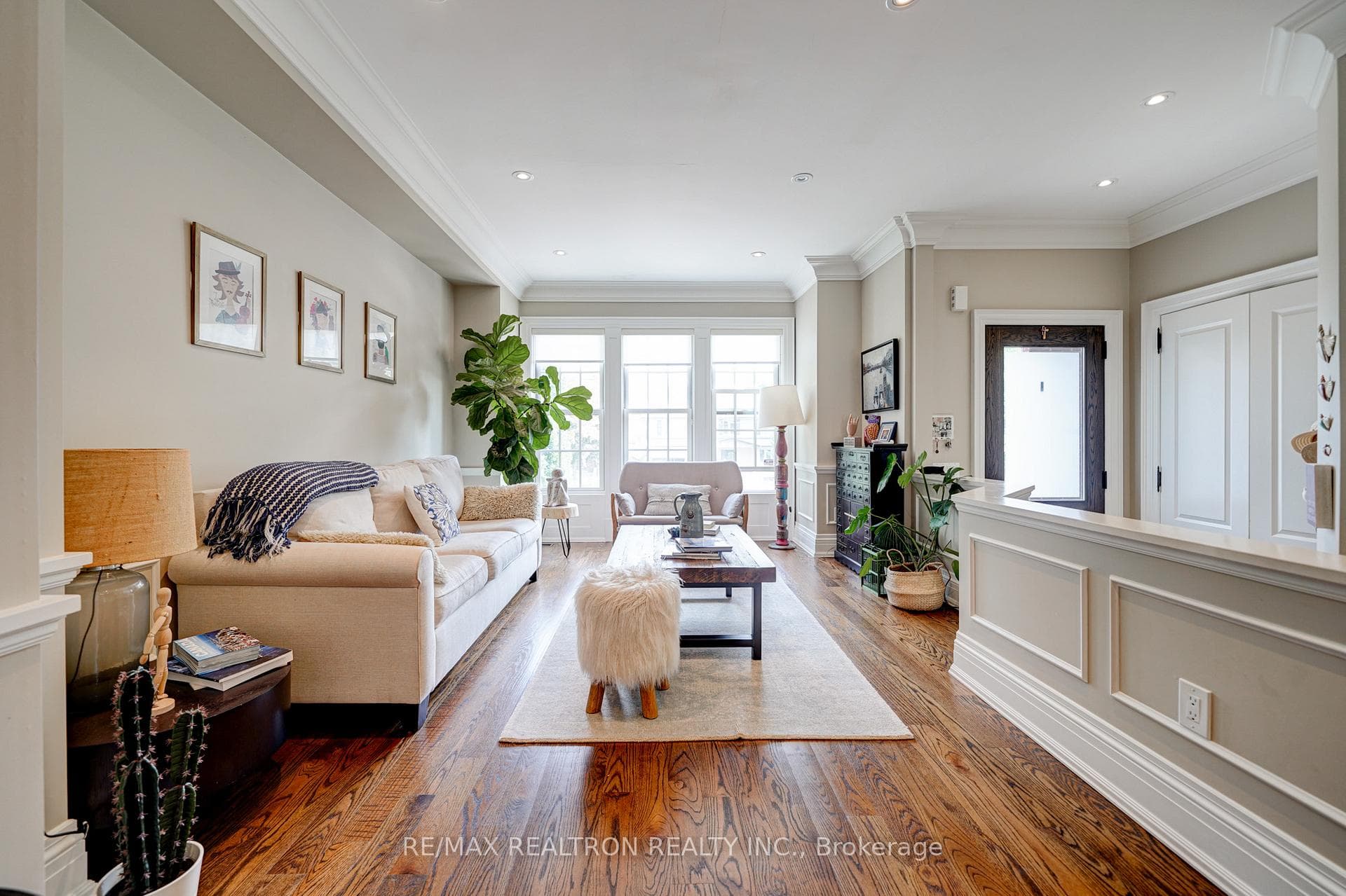 52 Ridley Boulevard photo 3