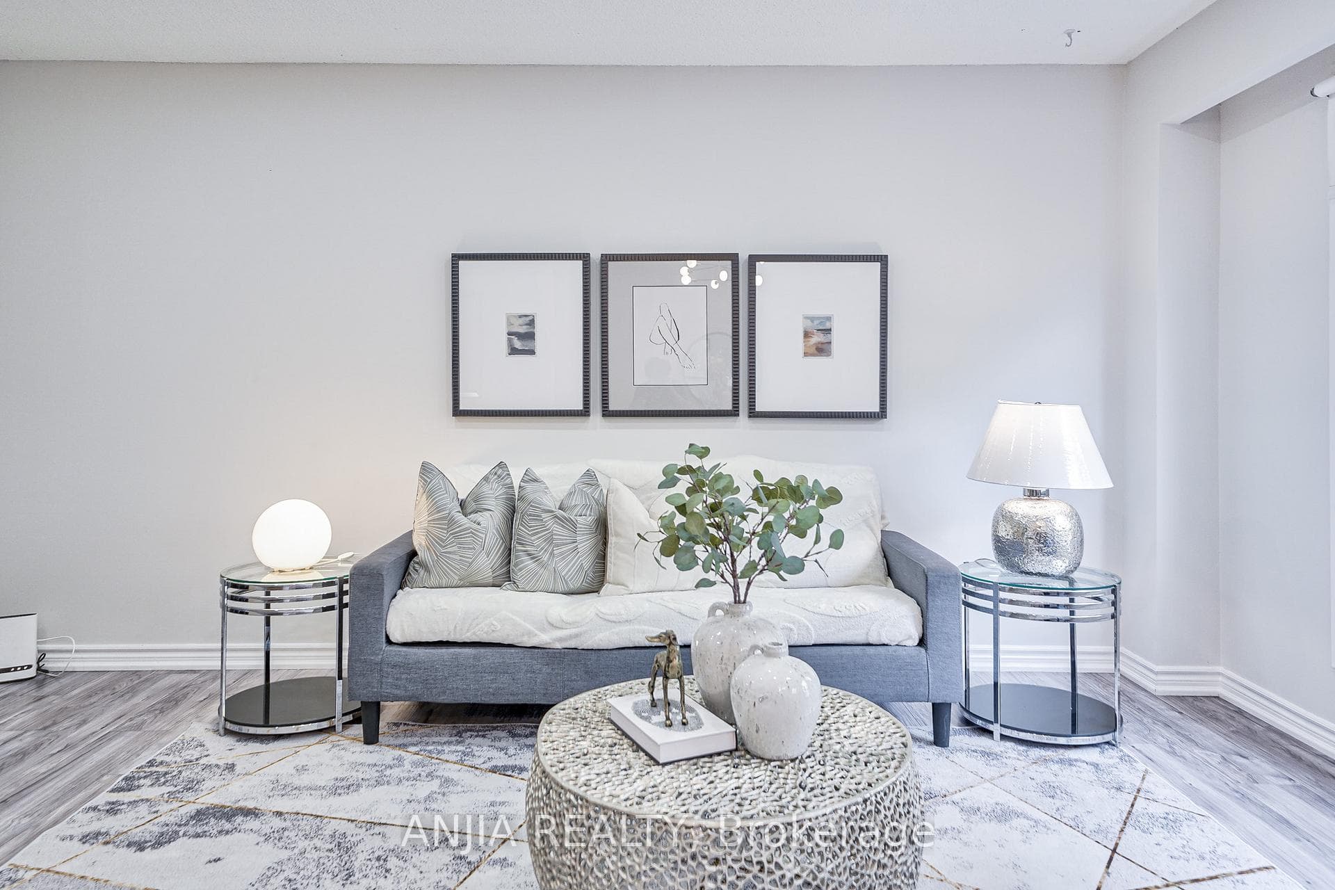 86 Croach Crescent photo 13