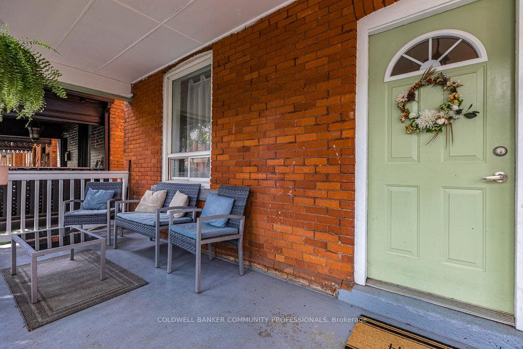 21 Roseland Avenue photo 4