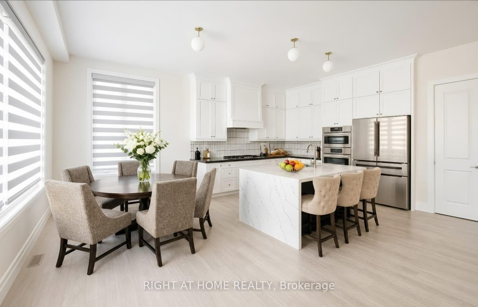 816 Apple Terrace photo 3