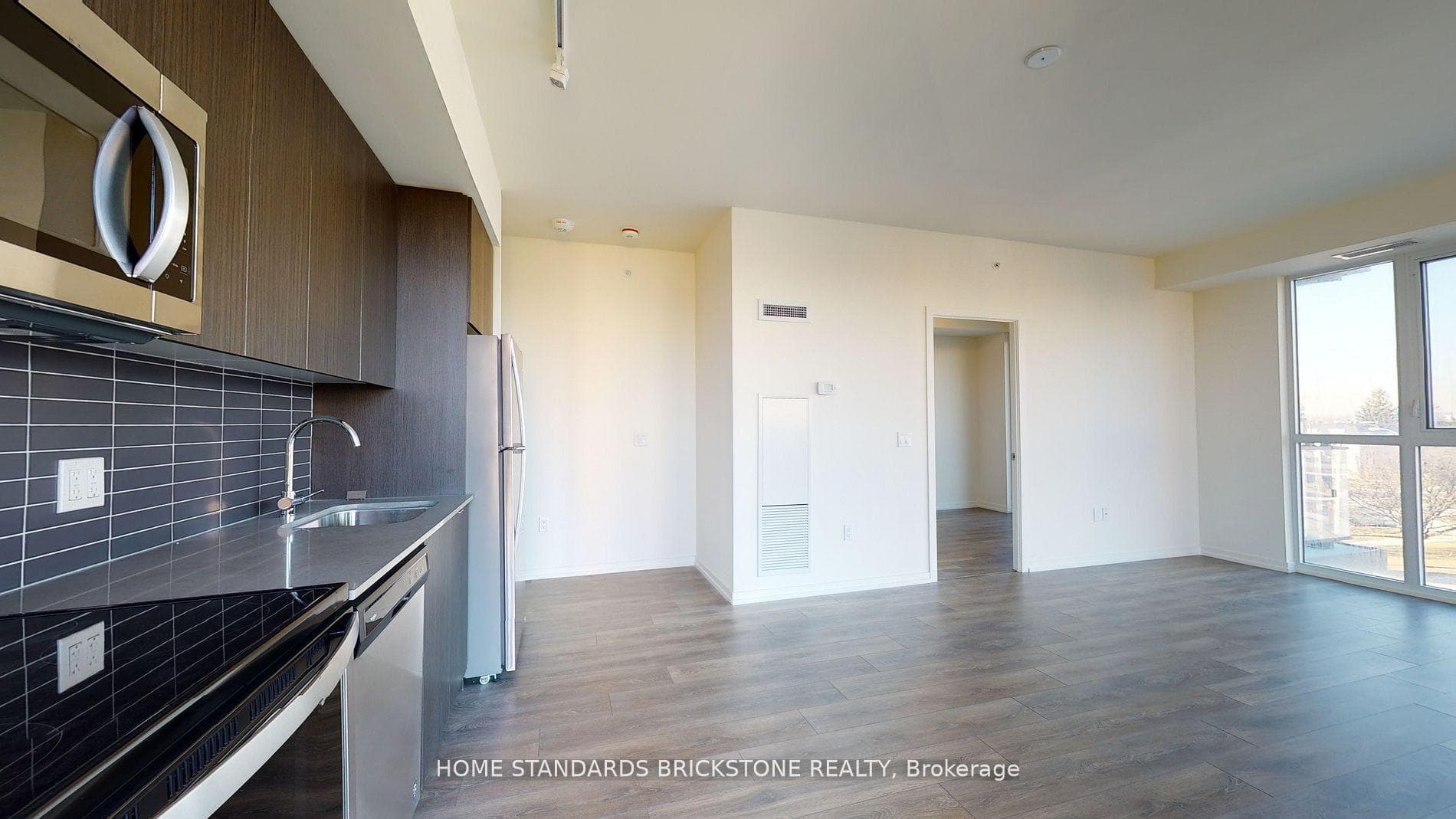 3237 Bayview Avenue Unit 506 photo 19