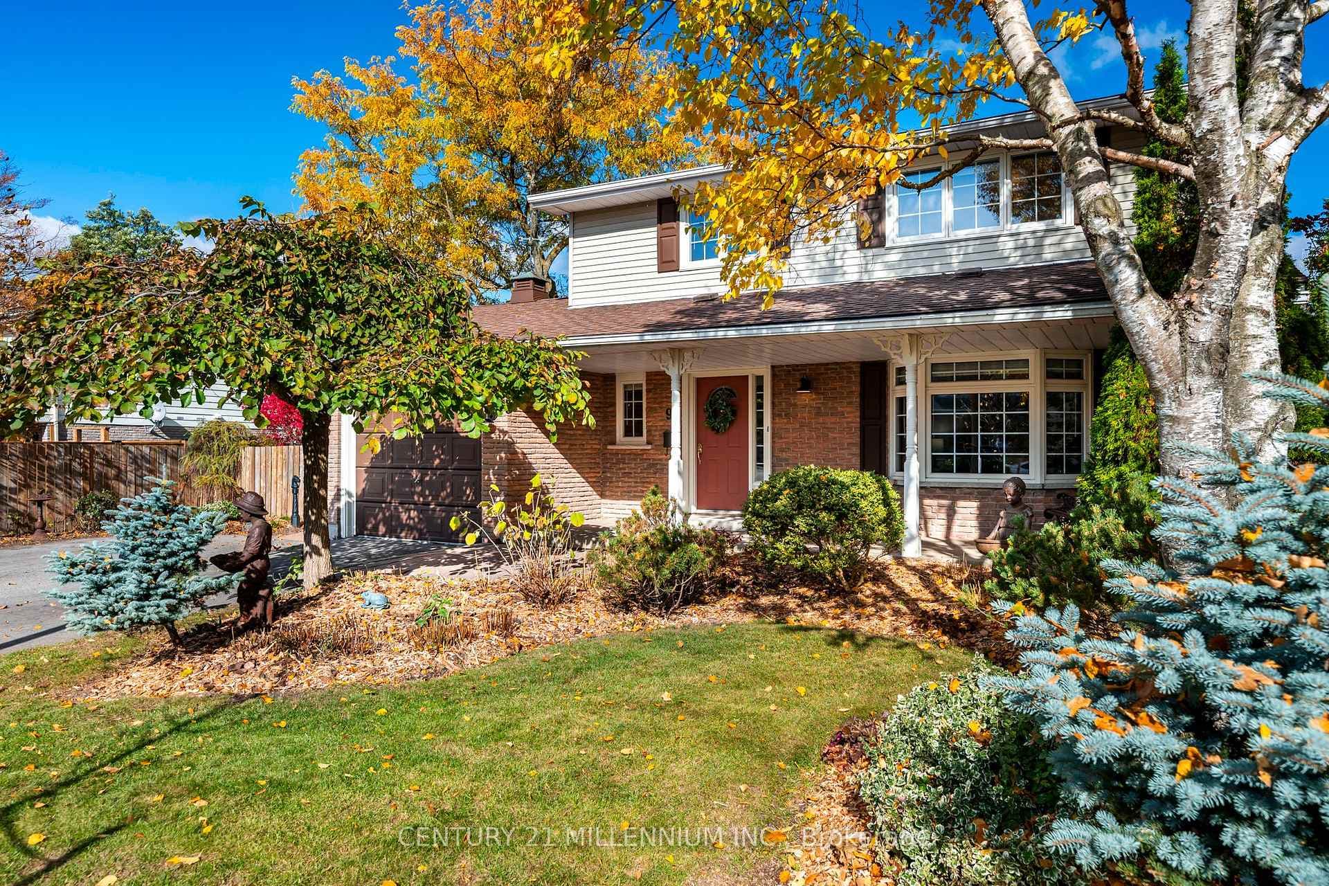 9 Erindale Avenue photo 2