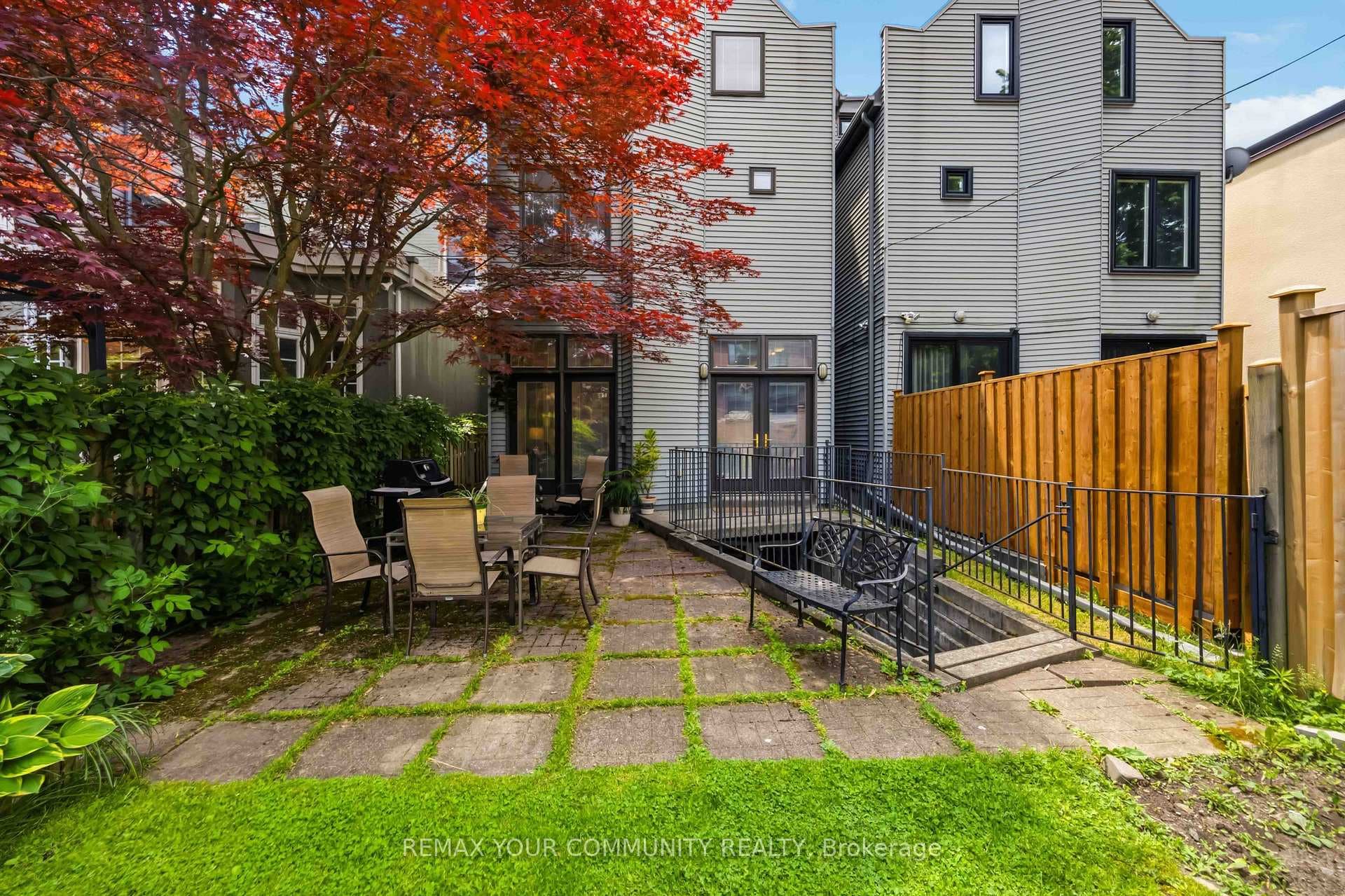 44 Castlefield Avenue photo 31