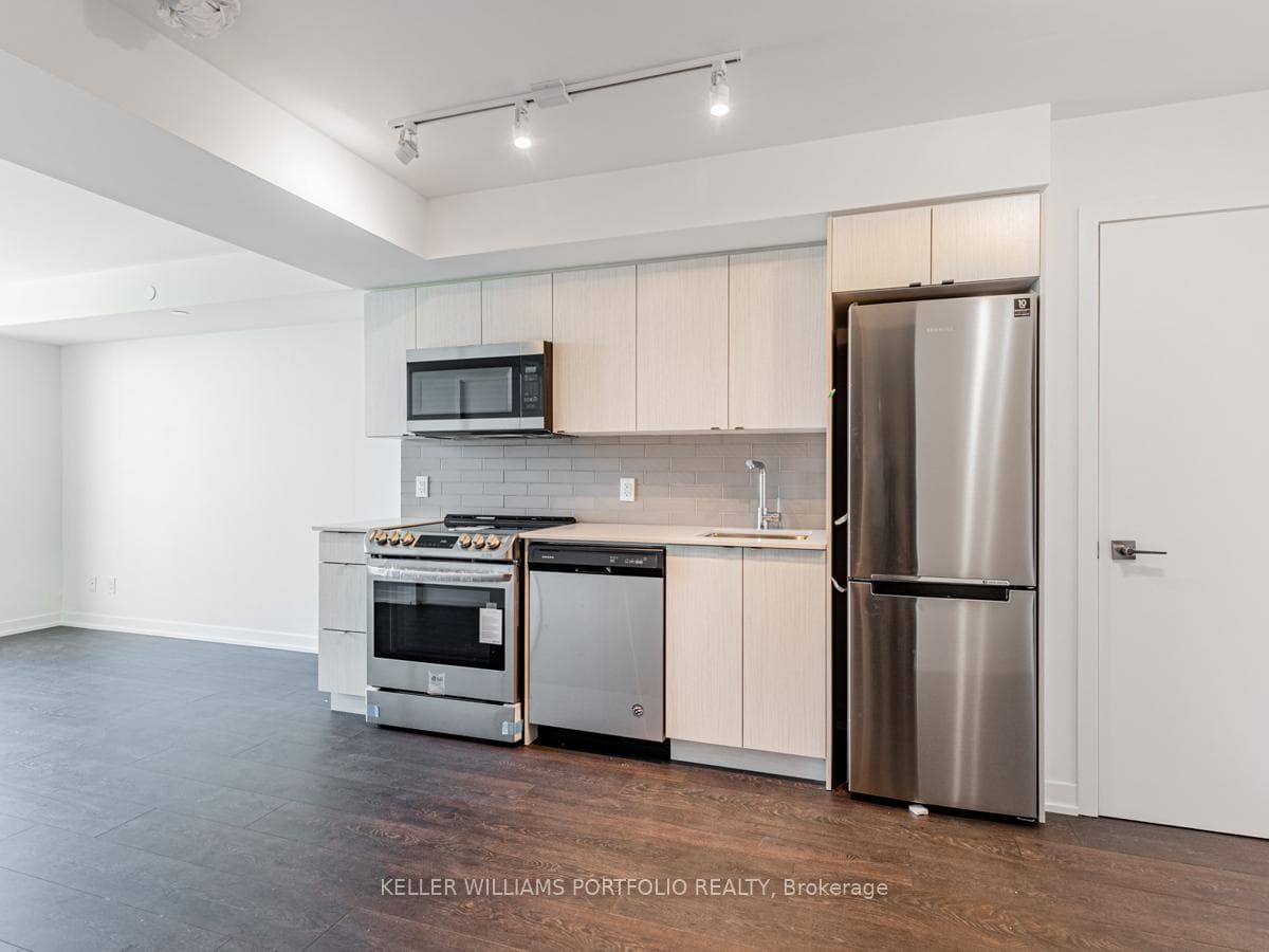 1401 O'connor Drive Unit 604 photo 6