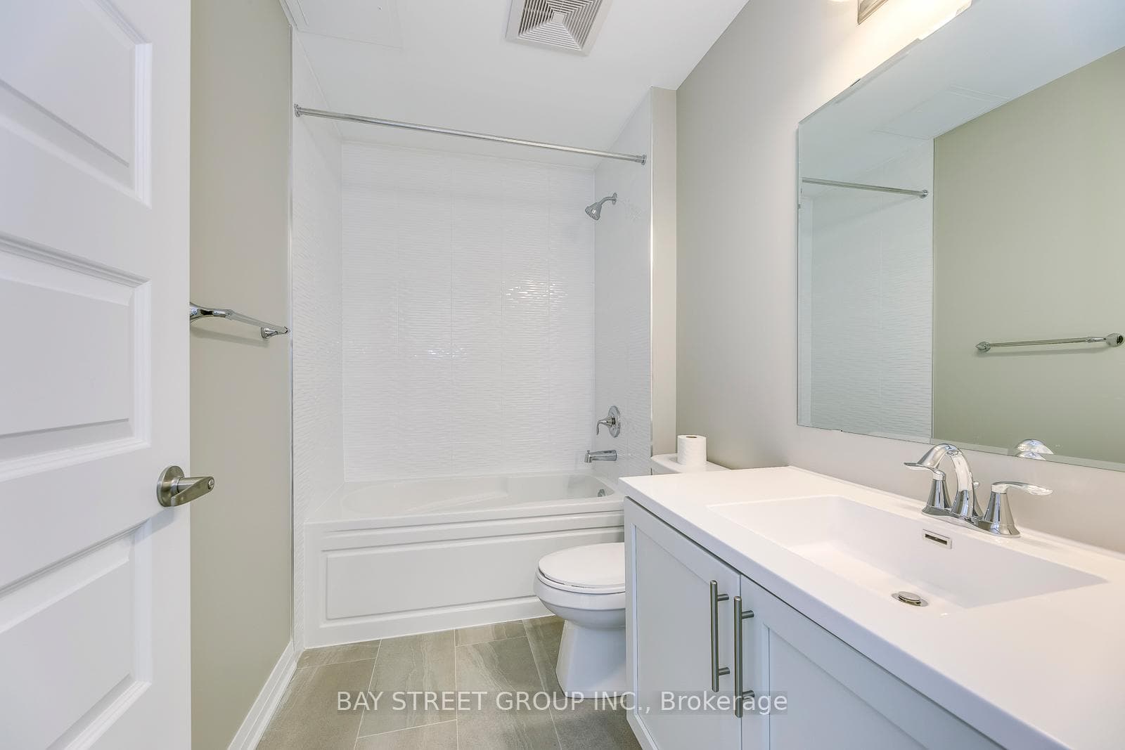 95 Dundas Street Unit 107 photo 26