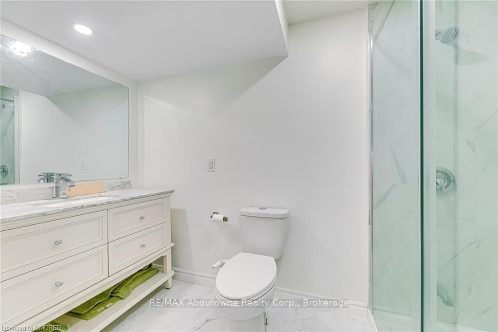 1393 DAY Terrace Unit Bsmt photo 17