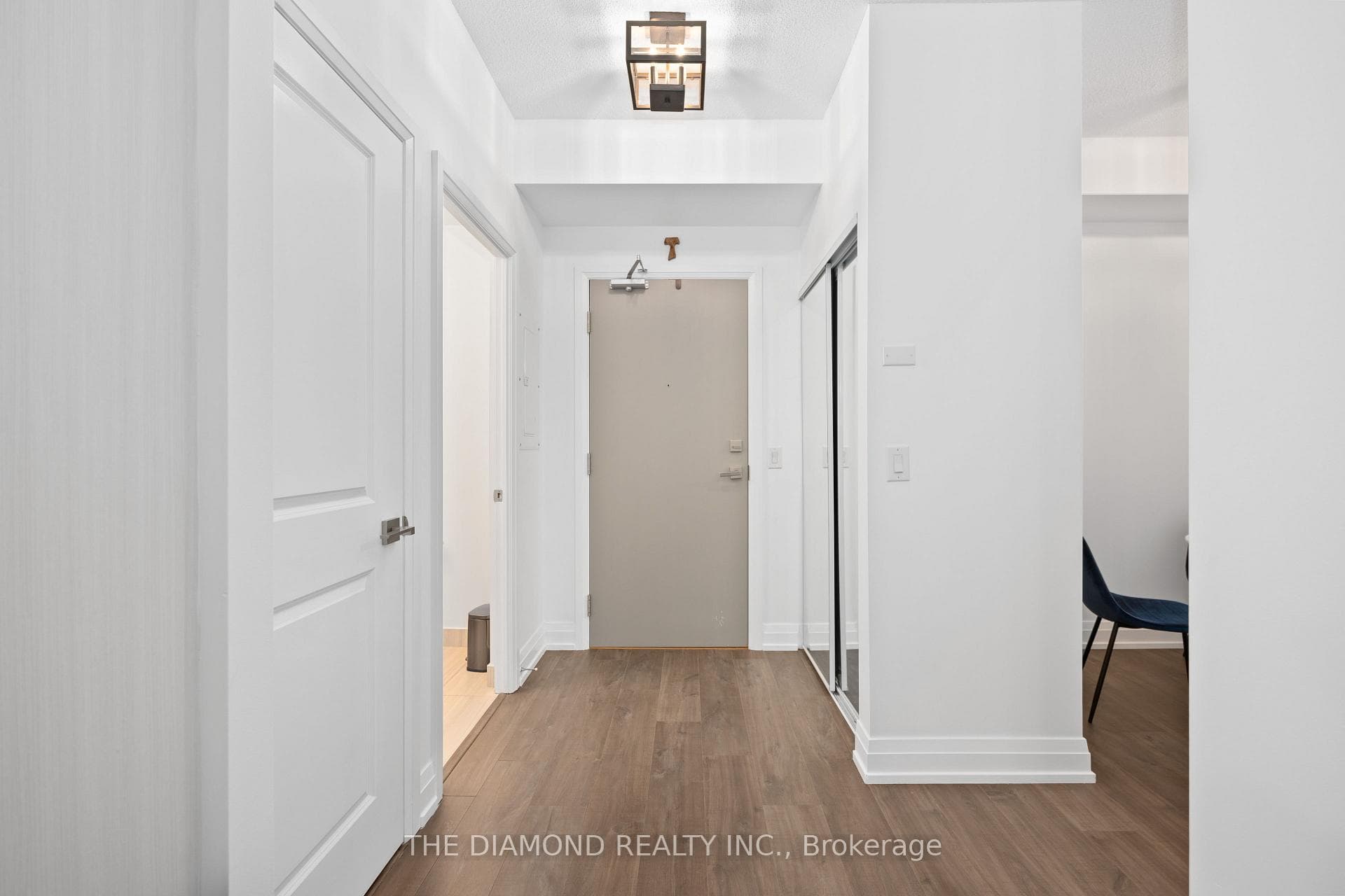 591 Sheppard Avenue Unit 312 photo 4