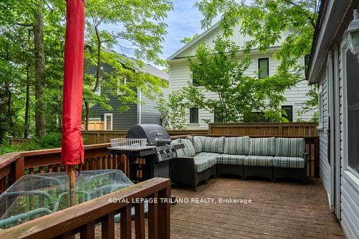 13 Elmwood Avenue photo 21