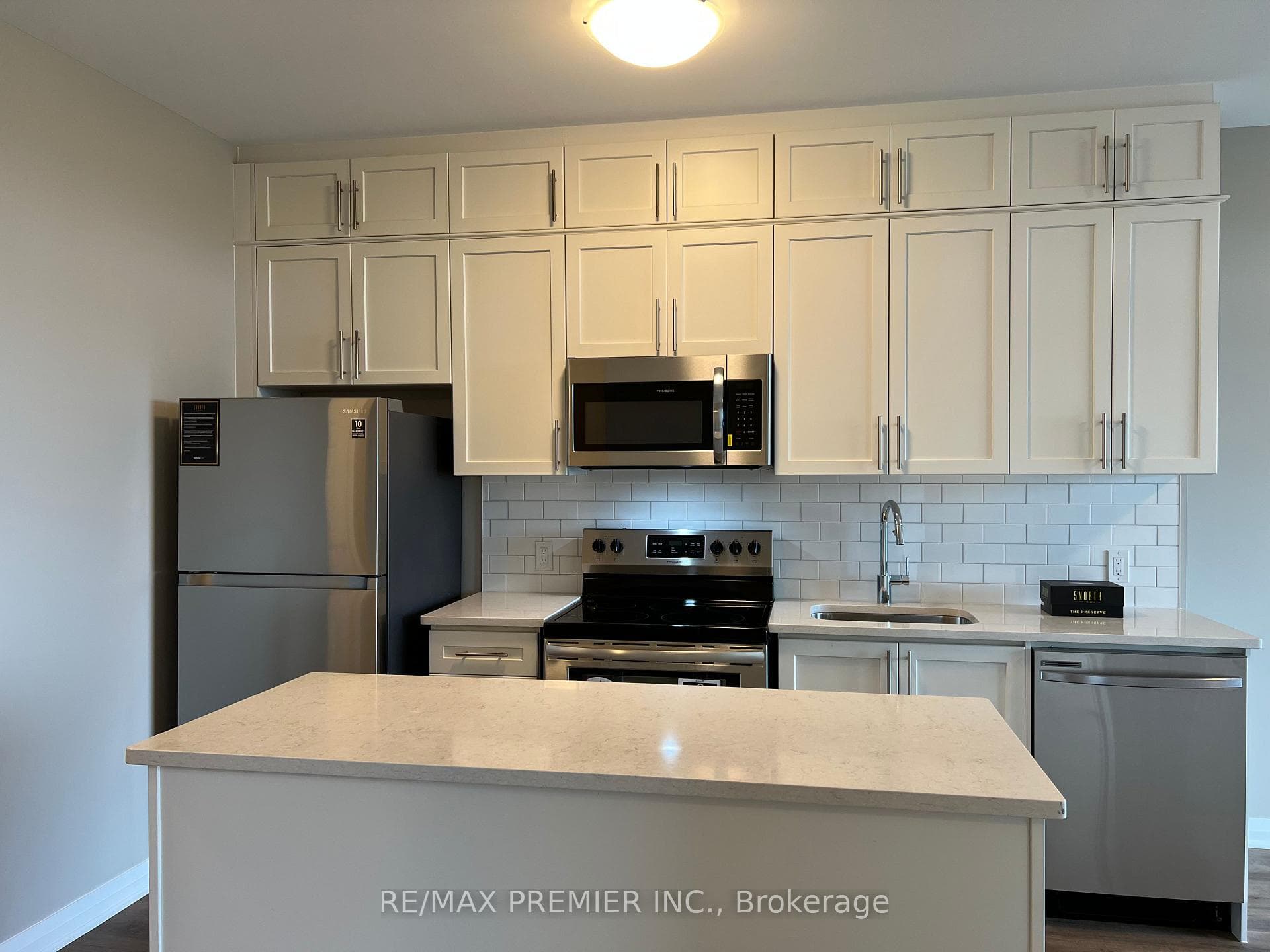 95 Dundas Street Unit 212 photo 10